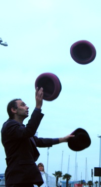 hat juggle